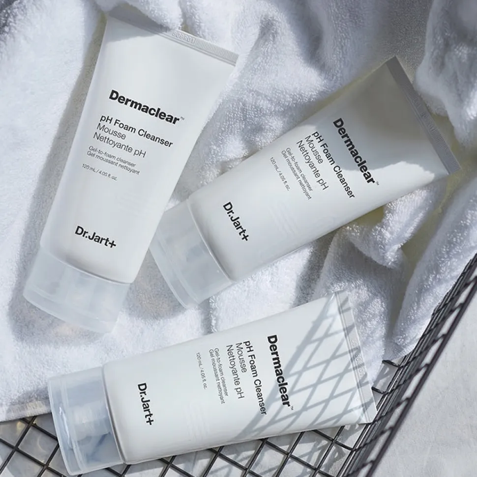Dermaclear pH Foam Cleanser