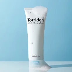 DIVE-IN Low Molecular Hyaluronic Acid Cleansing Foam
